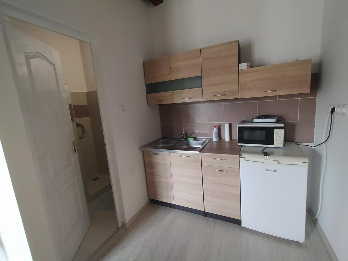 Heni Vendégháza Vadna Exterior foto